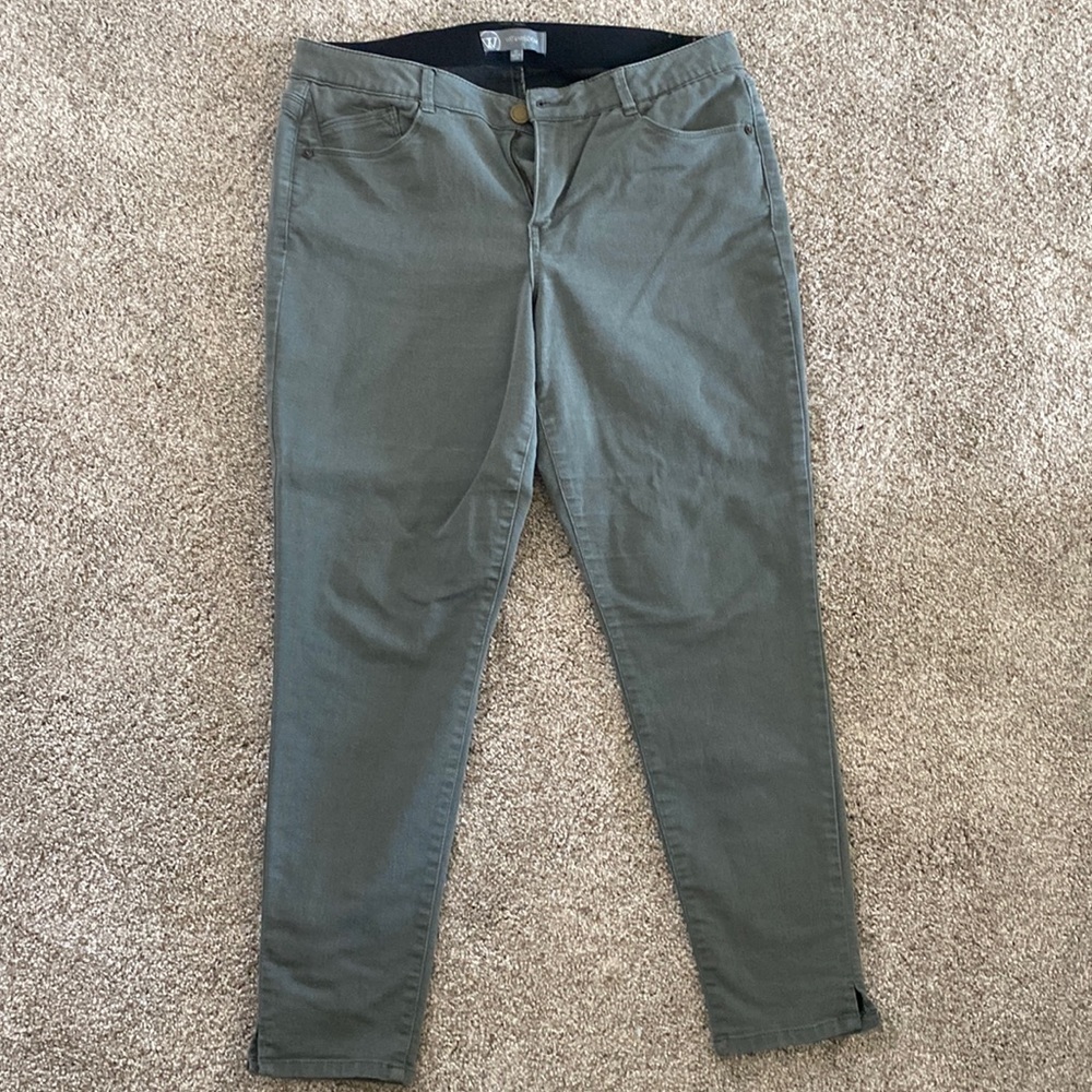 Wit and Wisdom Ab-Solution Ankle Skinny Pants size 12